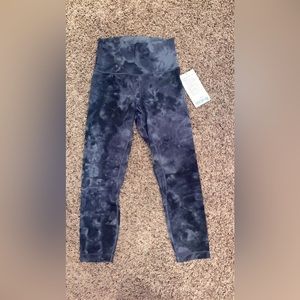 Lululemon Diamond Dye leggings size 6 23” inseam